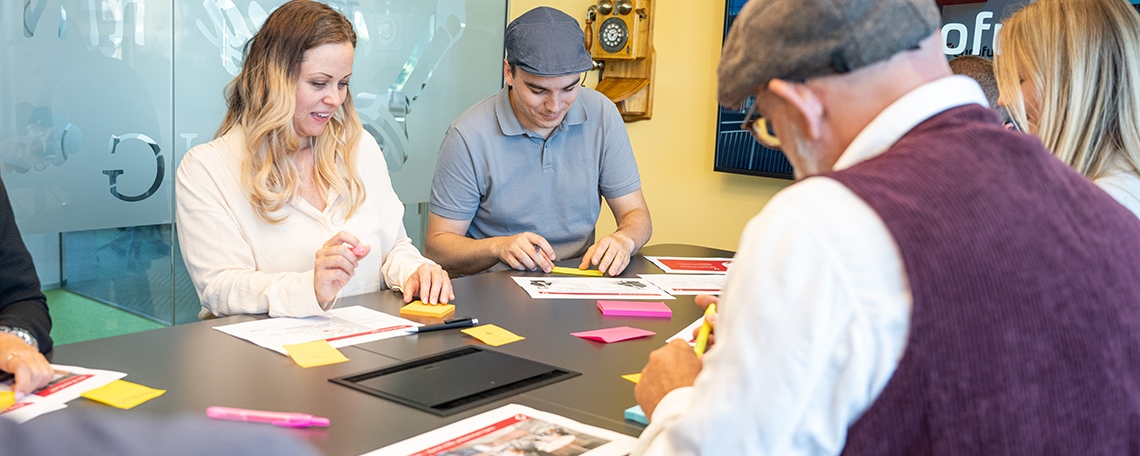 JUNIOR/SENIOR  E-LEARNING SPECIALIST (m/w/d), 1. Bild
